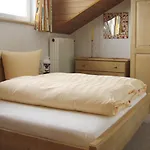 Pony-ziegen-hasen-ranch In By Interhome شقة بيشلباخ